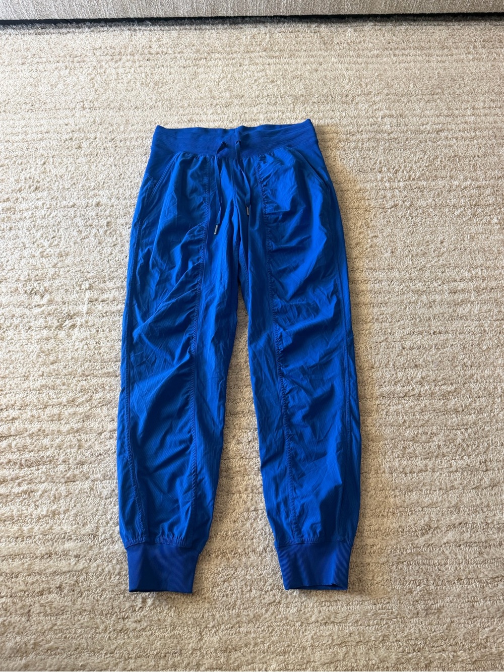 Lululemon women’s Galactic cobalt blue dance studio mid rise joggers size 6